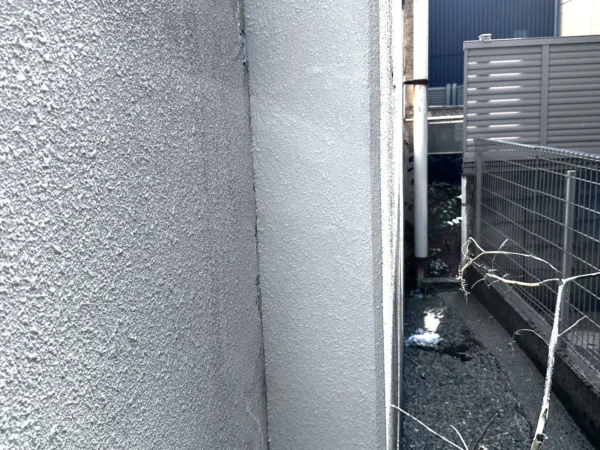 【某ビル様】外壁の補修を行いました！ひび割れ部分色付けで綺麗に仕上げました！
