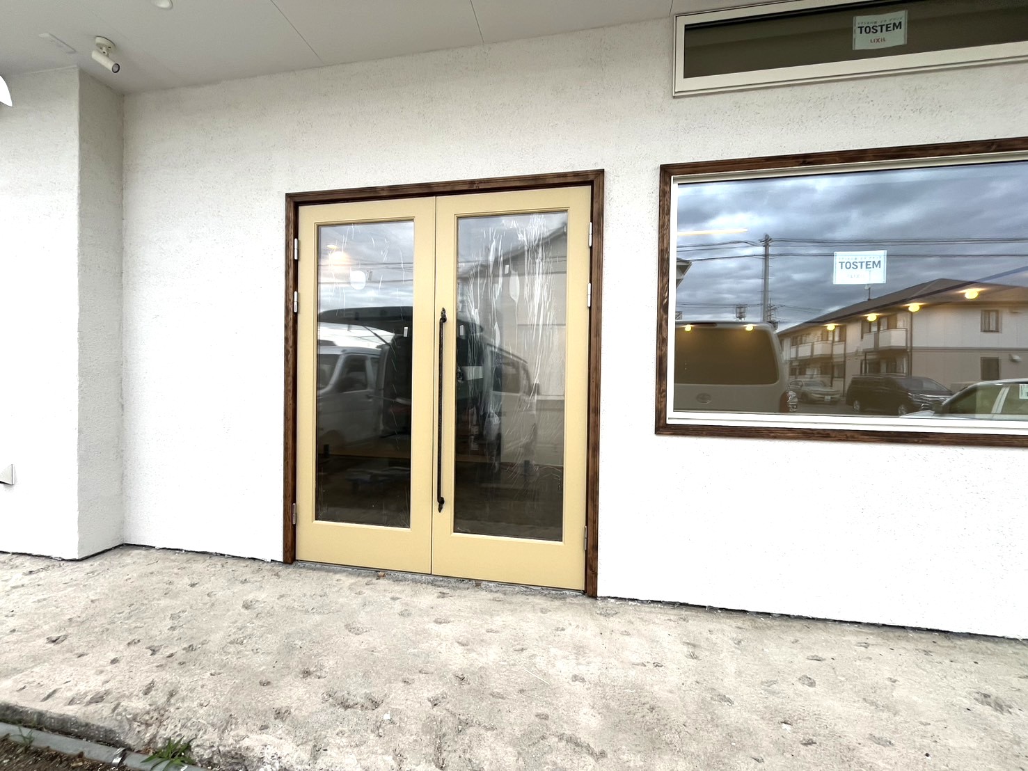 小松市今江　店舗　外壁・内装塗装工事　