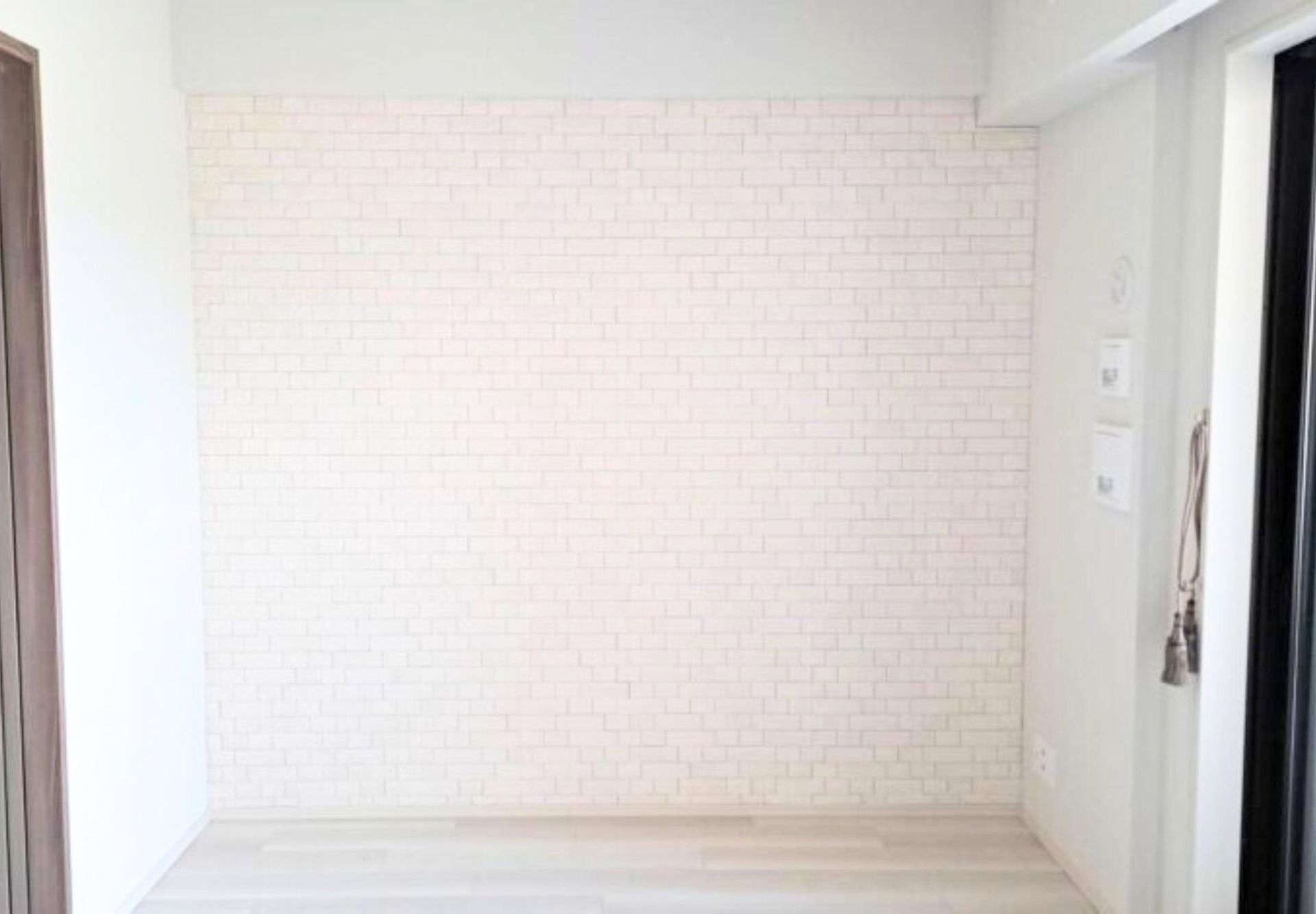 金沢市　戸建て　デザインタイル貼り