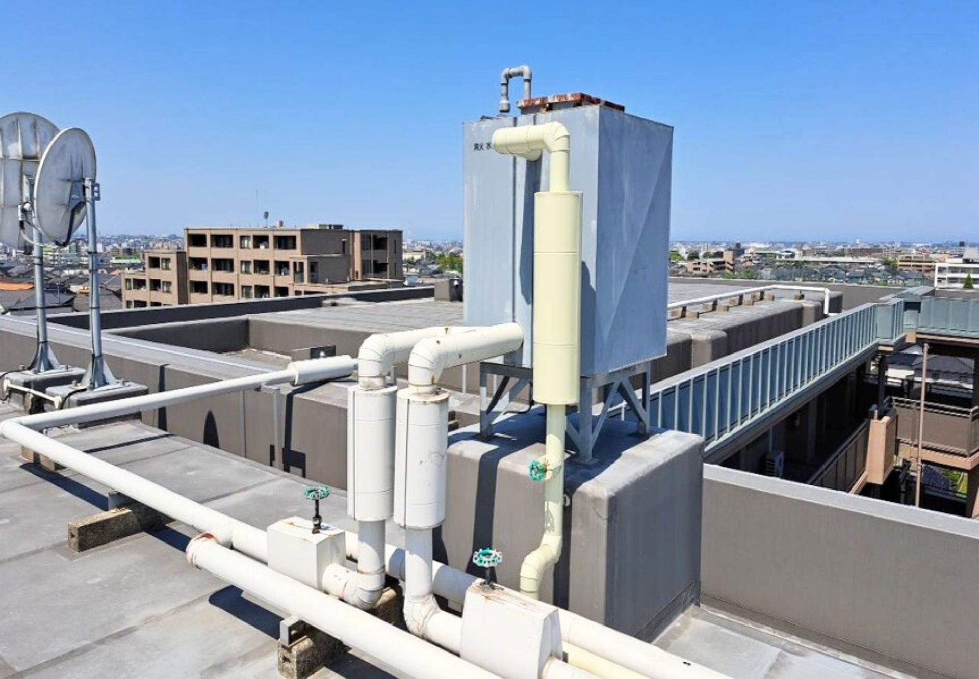 金沢市　マンション　屋上　給水管交換　バルブ交換