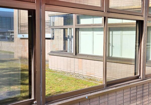 金沢市　事務所　ガラス交換