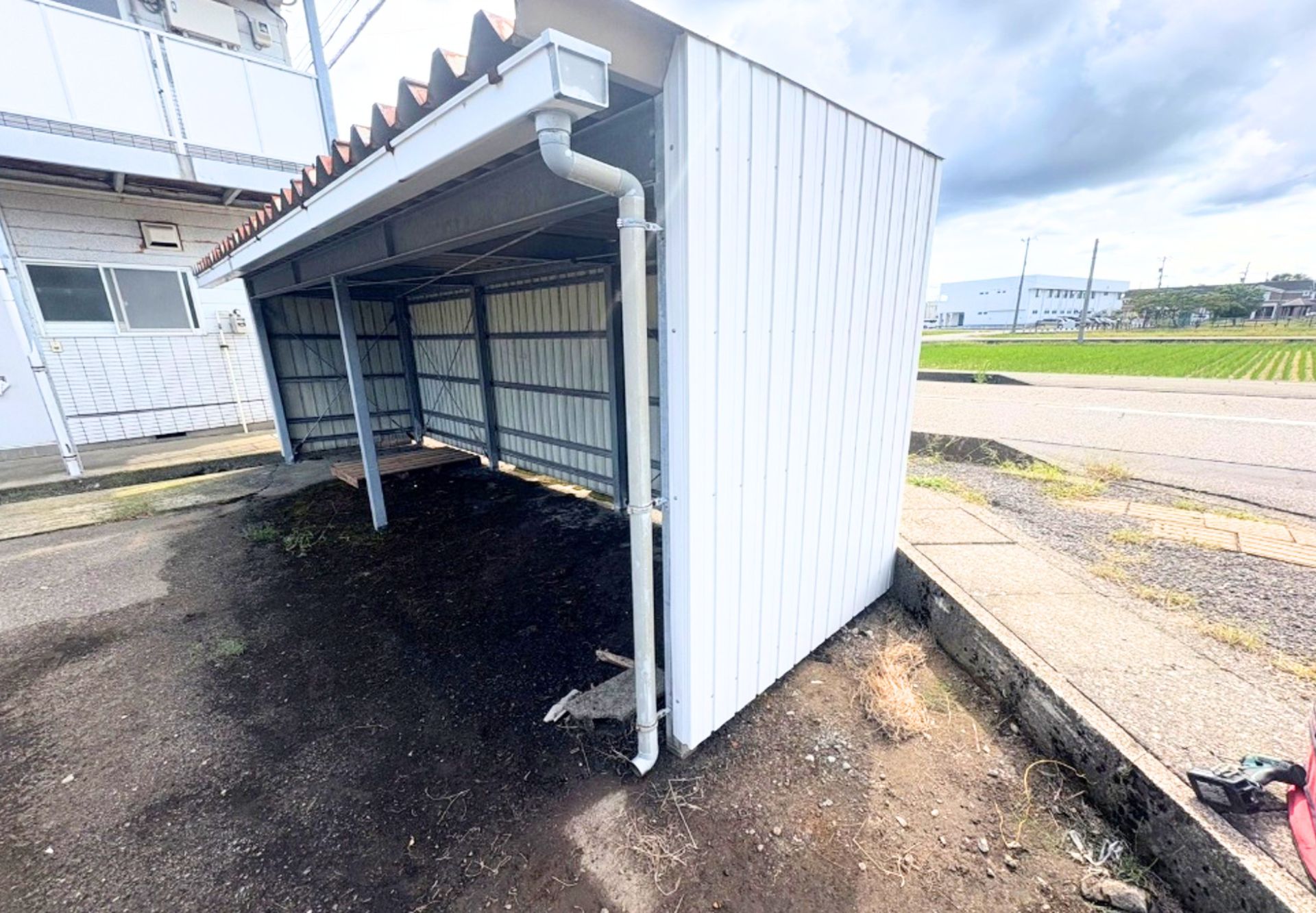 アパート駐輪場板金工事／石川県金沢市