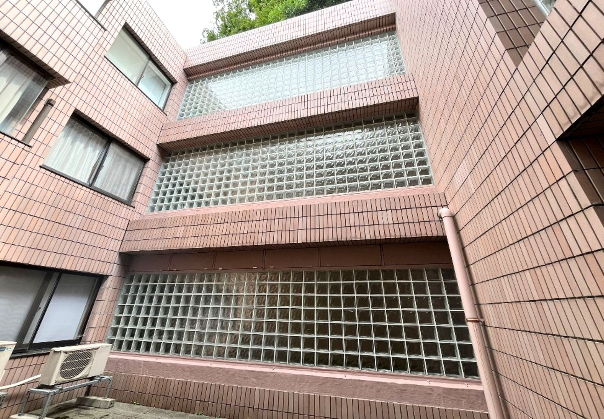 マンション中庭コーキング工事【石川県金沢市】