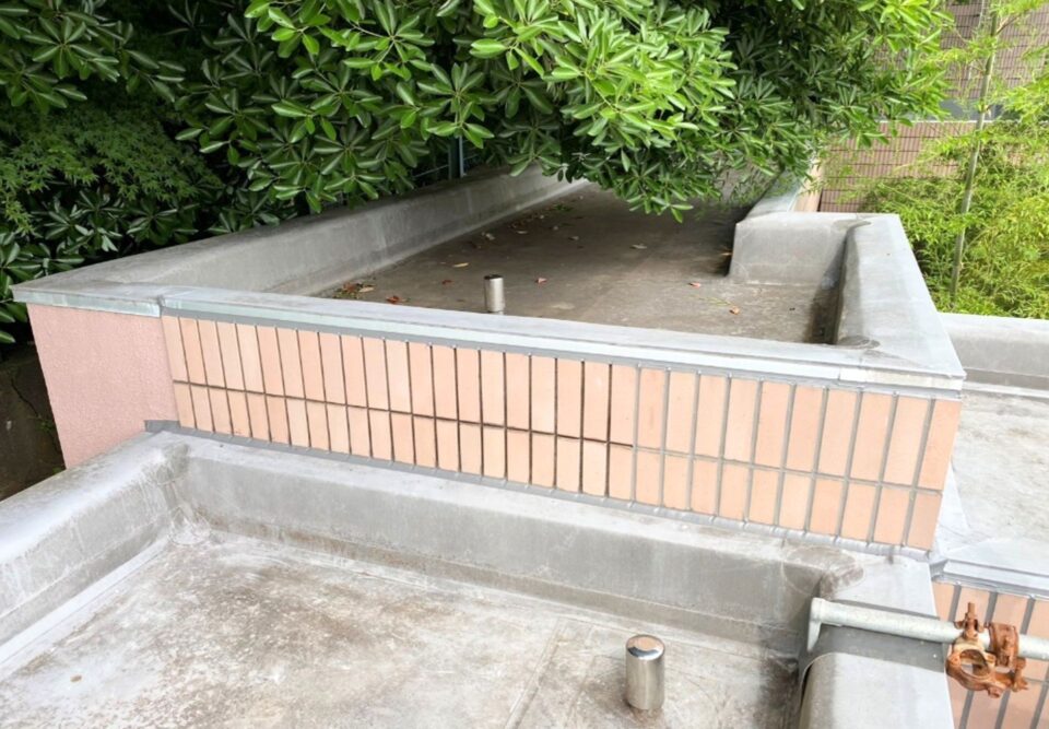 金沢市 マンション中庭コーキング工事 施工後